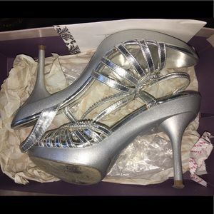 Women’s Silver Sandals